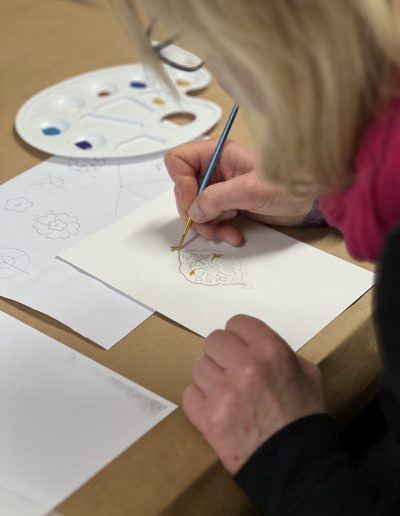 Teilnehmer im Tezhip Workshop bei Aya Deniz Tezhip Kunst